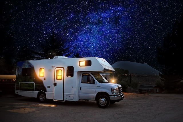 Wohnmobil unter dem Sternenzelt